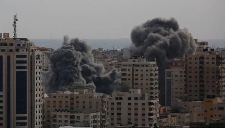 İsrail savaş uçakları Gazze İslam Üniversitesi’ni bombaladı