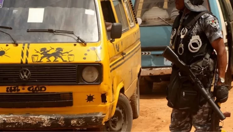 Nijerya’da yoldan geçen araçlara silahlı saldırı: 10 ölü, birden fazla kayıp var