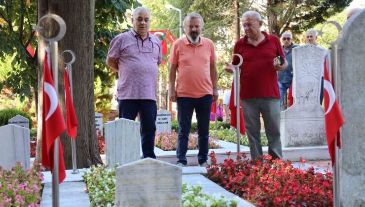 Asker arkadaşları Kocaeli’de özlem giderdi