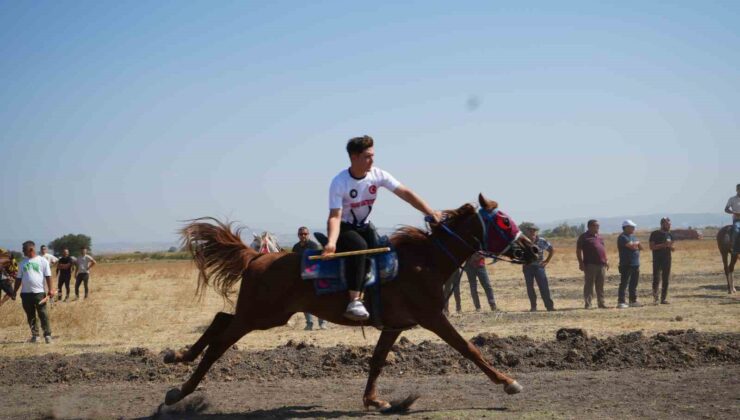 Balıkesir’in kurtuluşu Rahvan At Yarışları ile kutlandı