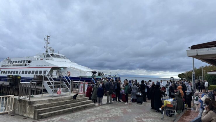 Marmara’da fırtına deniz ulaşımını etkiledi